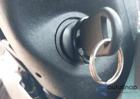 2005 Ford Escape Xls из США, поврежденный, VIN 1FMYU02Z05DA06492